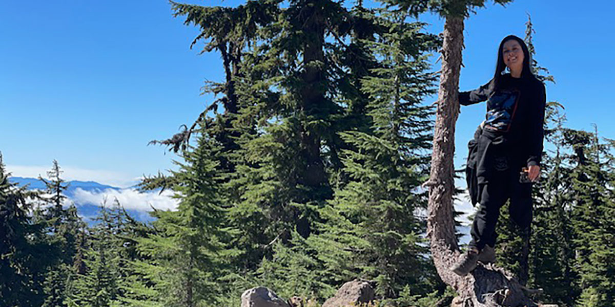 Briana Zeck hiking in Oregon