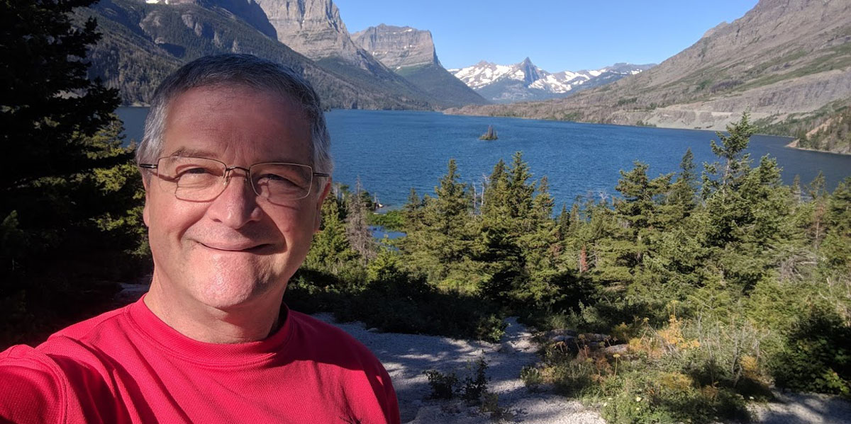 Image of Steve Berry with a glacier.